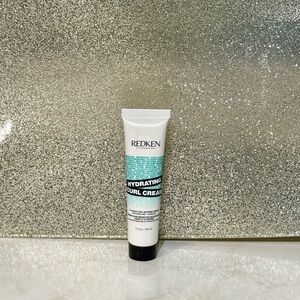 5 for $25 item 🌺 Mini Redken Hydrating Curl Cream